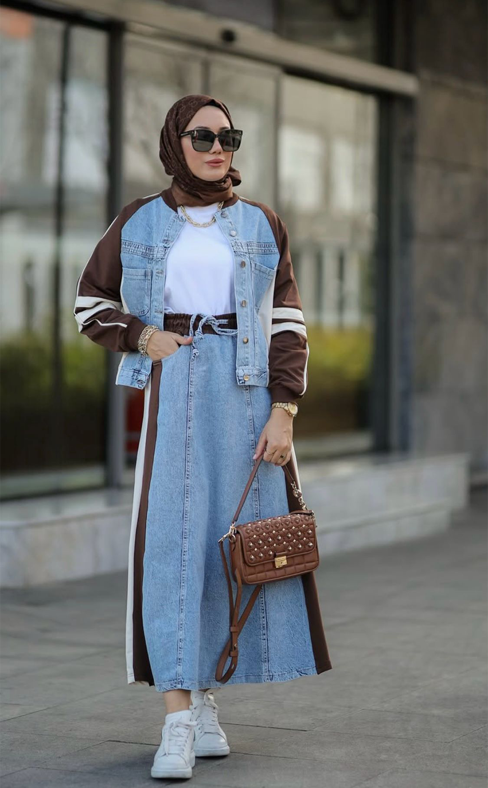 Kahverengi Detaylı Denim Etekli Takım Kadın