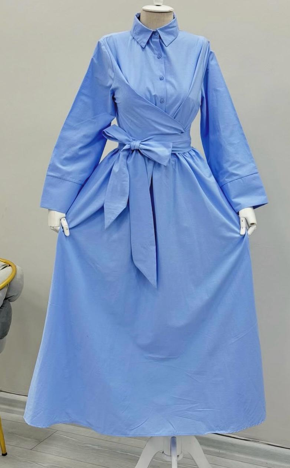 Çapraz Düğmeli Bağlamalı Volan Kol Elbise – Beli Lastikli